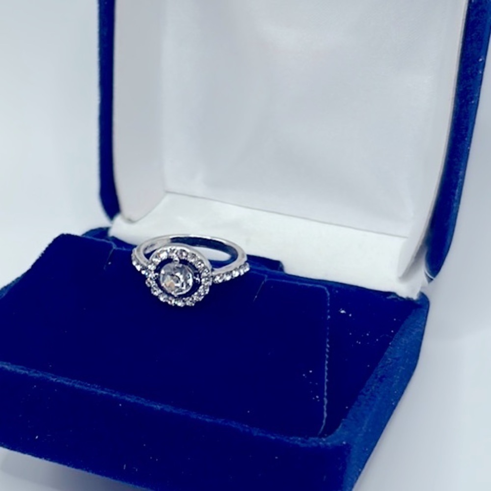 Elegant Crystal Ring Size 4.5​​​​​ - Picture 6 of 14